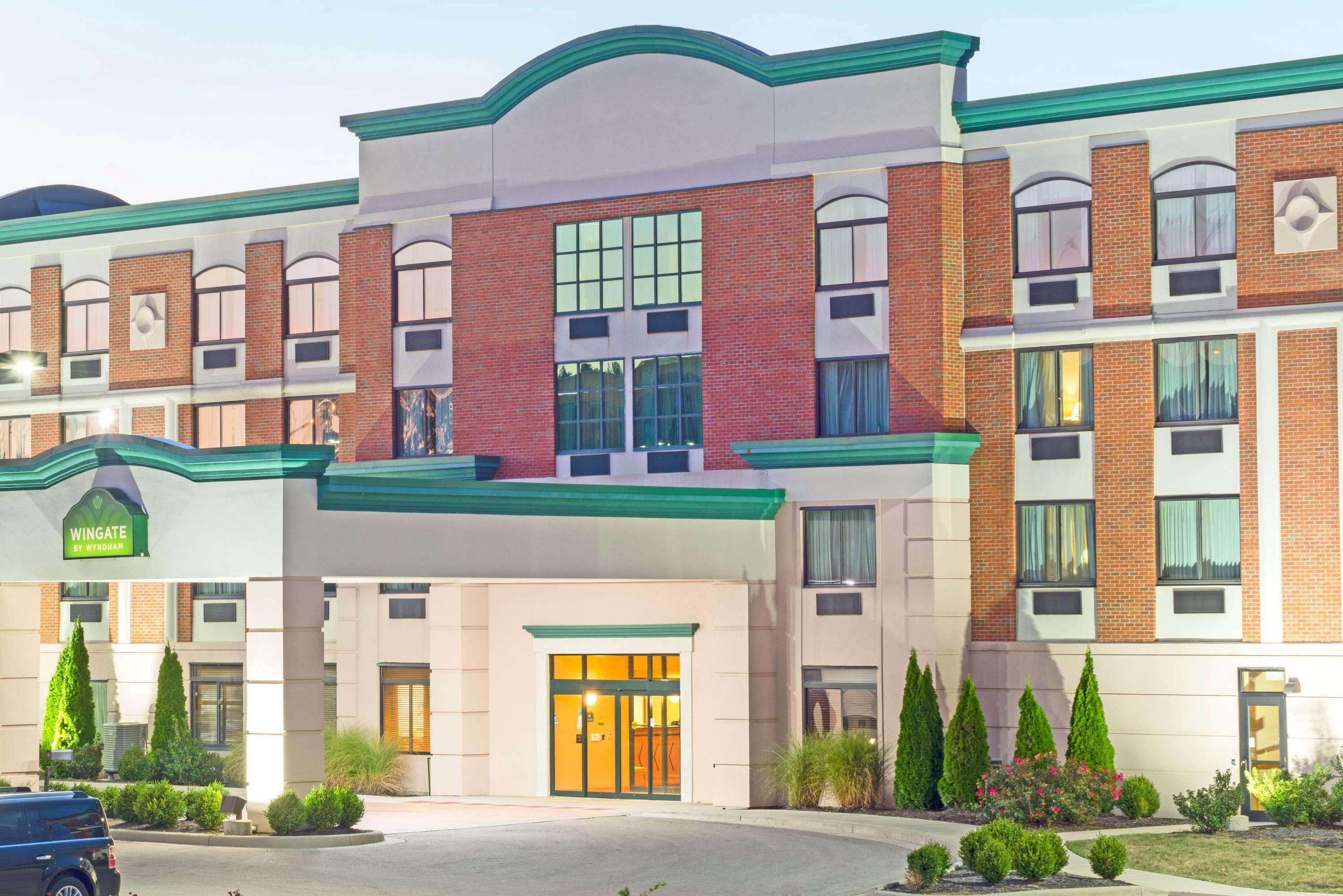 Wingate By Wyndham Dayton - Fairborn Hotel Exterior photo